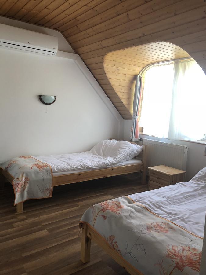 Zoeldteto Panzio Bed and Breakfast Balatonfüred Exteriör bild