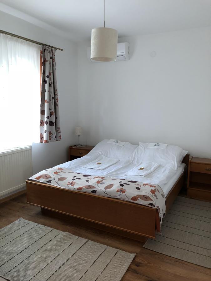 Zoeldteto Panzio Bed and Breakfast Balatonfüred Exteriör bild