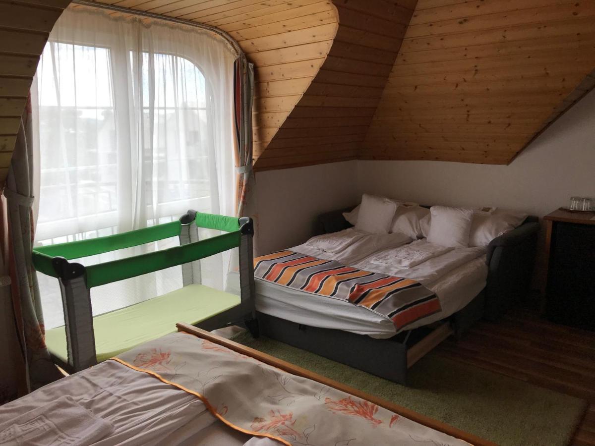 Zoeldteto Panzio Bed and Breakfast Balatonfüred Exteriör bild