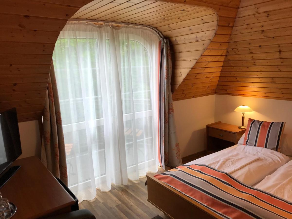 Zoeldteto Panzio Bed and Breakfast Balatonfüred Exteriör bild